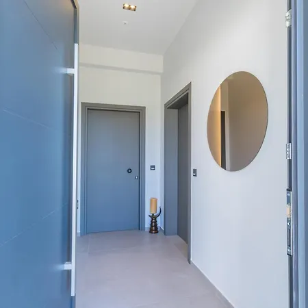 Serein -no1- Apartment